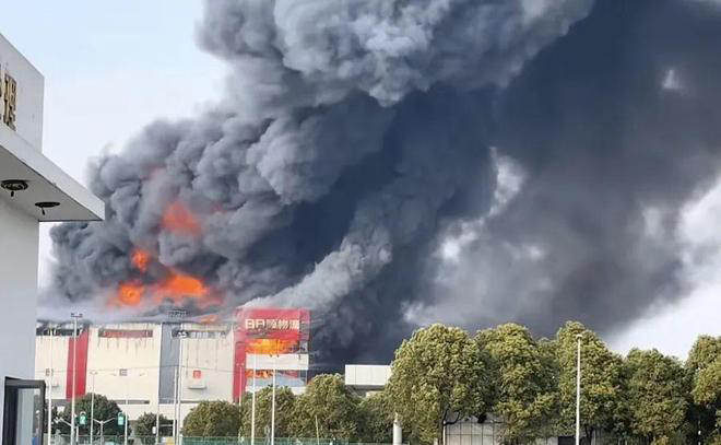 痛定思痛！松江“2·16”火災(zāi)再敲警鐘：消防安全評(píng)估為何成企業(yè)“保命符”？