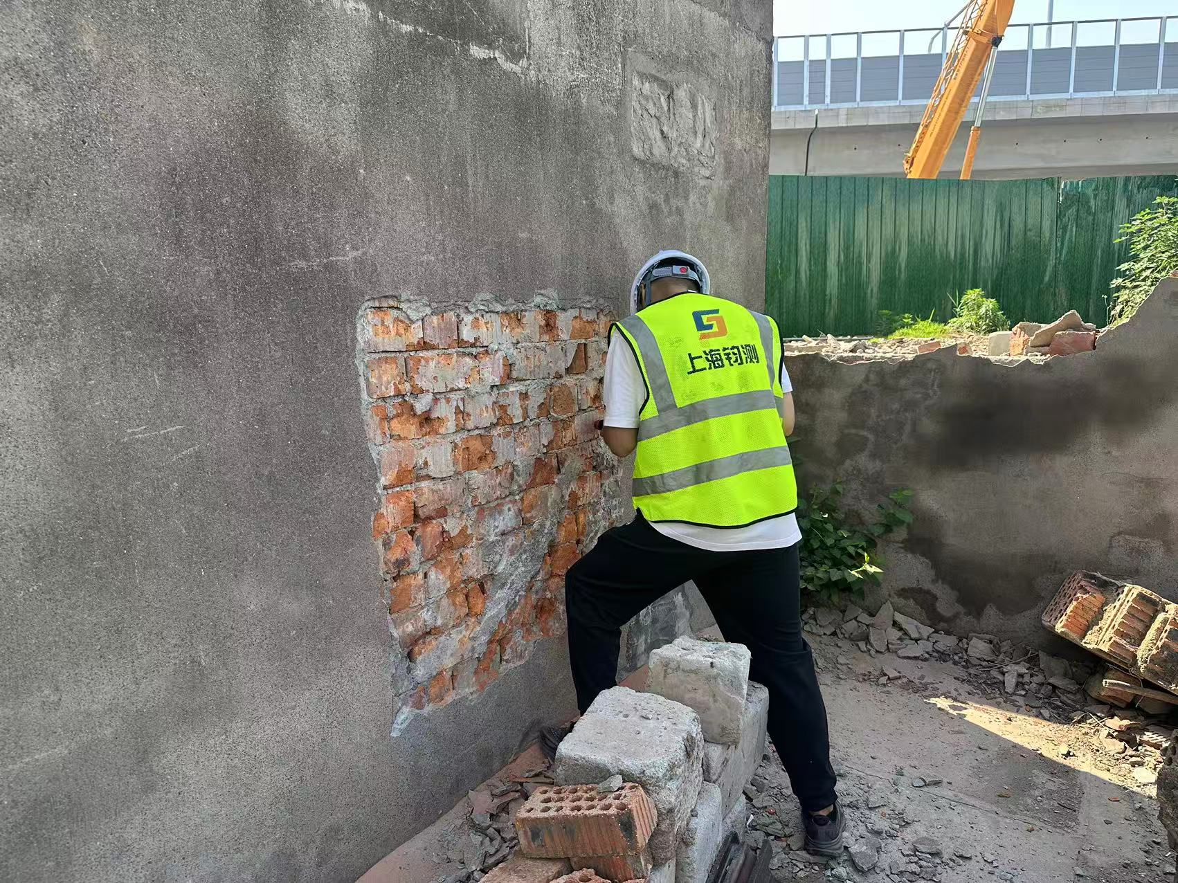 圍墻安全性檢測助力城市安全度汛