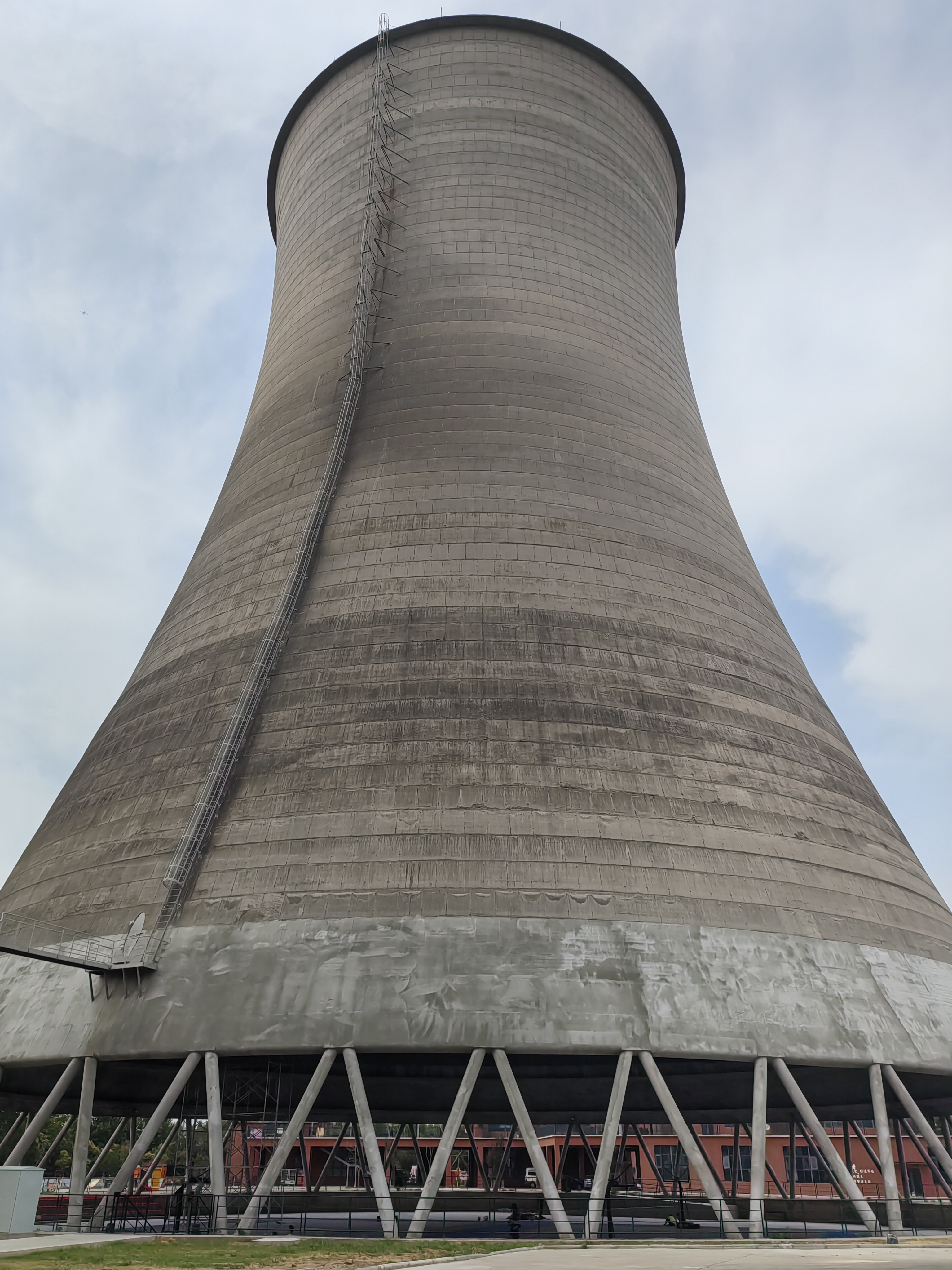 廣州煙囪檢測，深度交流贏得二次合作