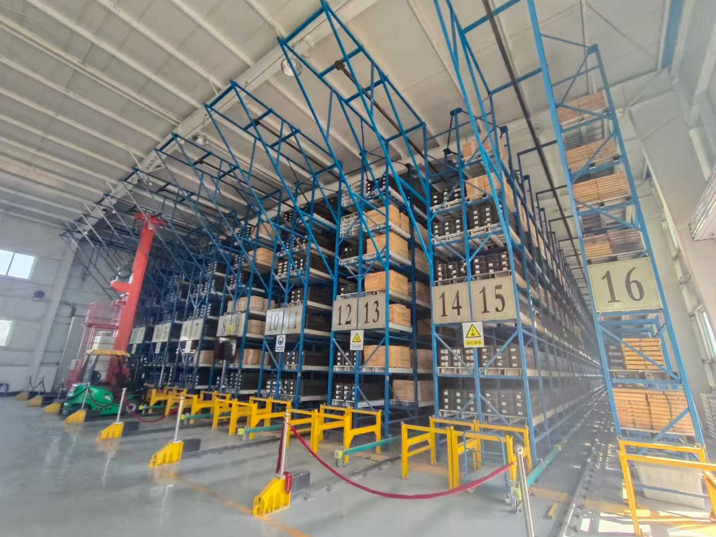 上海貨架安全檢測，保障倉儲(chǔ)物流平穩(wěn)運(yùn)行