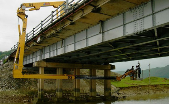 橋梁檢測中 橋梁檢測中