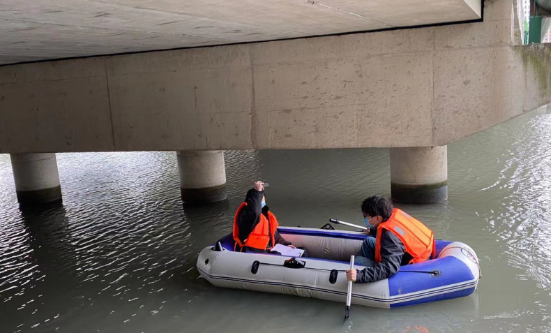 橋梁檢測進行中